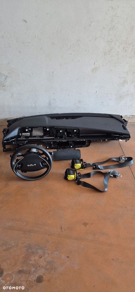 Przód Kompletny  Zderzak Konsola Airbag  Kia Niro II EV 22- - 16
