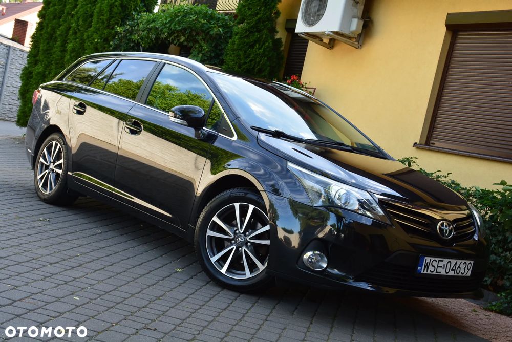 Toyota Avensis Touring Sports 1.8 Business Edition - 3