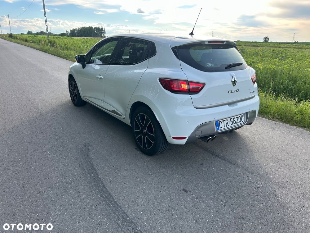 Renault Clio - 6