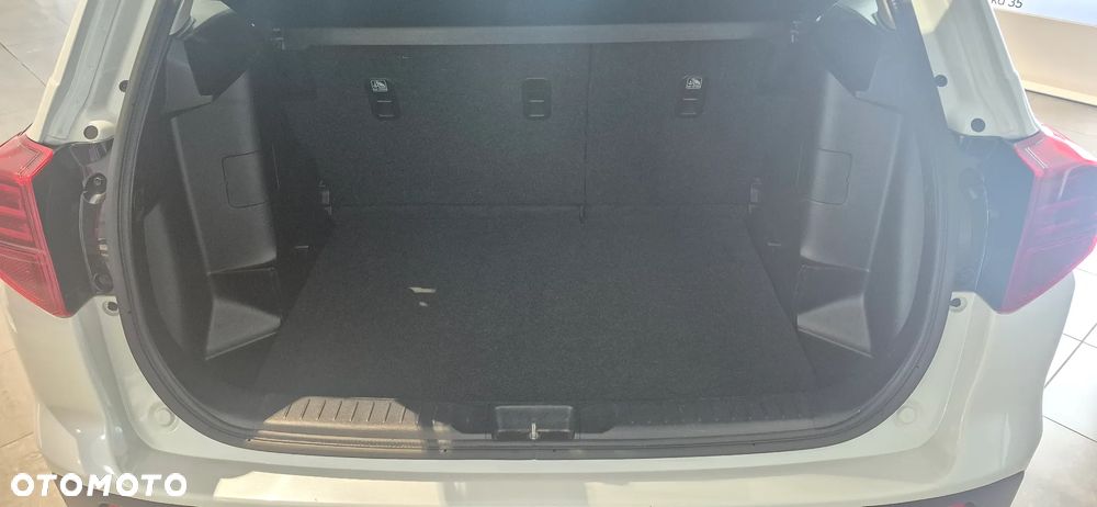 Suzuki Vitara 1.4 Boosterjet Hybrid Club - 32