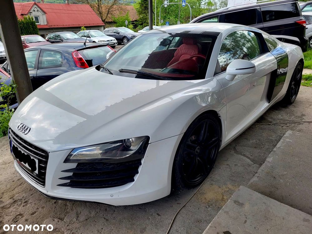 Audi R8 Coupé - 1