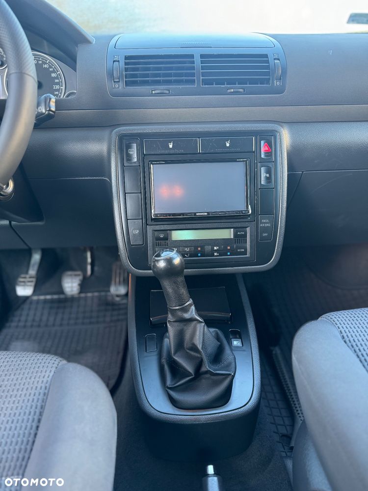 Volkswagen Sharan 1.9 TDI Special - 16