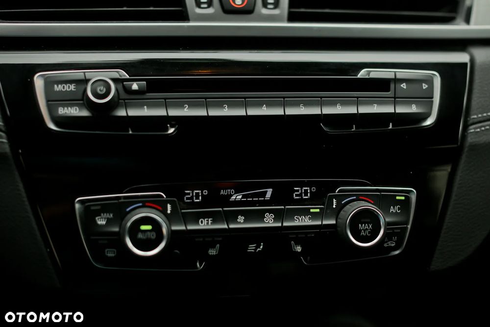 BMW X1 xDrive25i xLine - 25