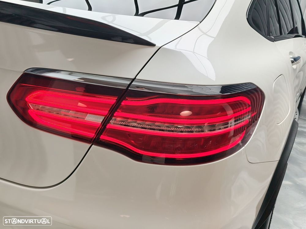 Mercedes-Benz GLC 250 d Coupé AMG Line 4-Matic - 23