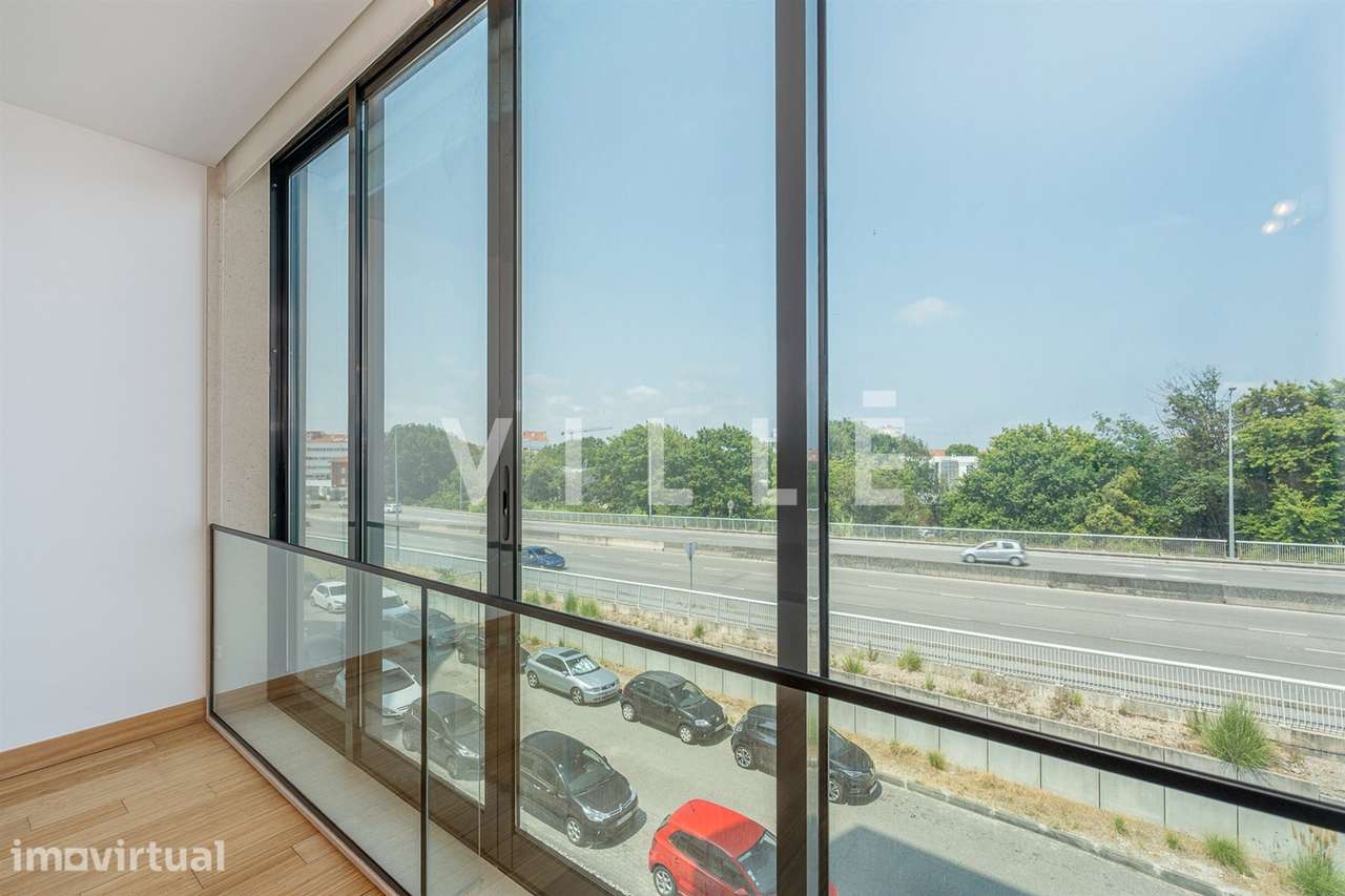 Apartamento T1 para Arrendamento com L. garagem, em Aradas - Grande imagem: 2/46