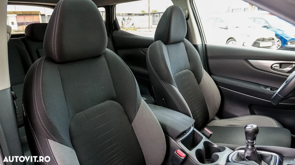 Nissan Qashqai 1.6 dCi DPF tekna - 27