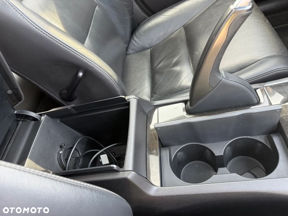 Honda Accord 2.0 Executive - 26