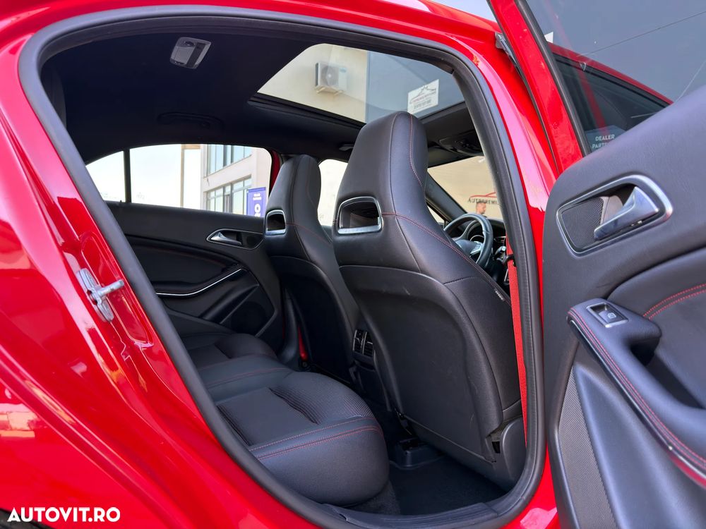 Mercedes-Benz A 220 d 7G-DCT AMG Line - 8
