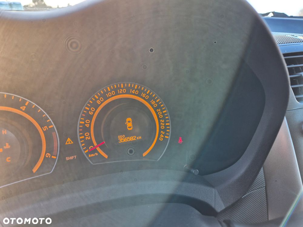 Toyota Auris 2.0 D-4D Sol - 21