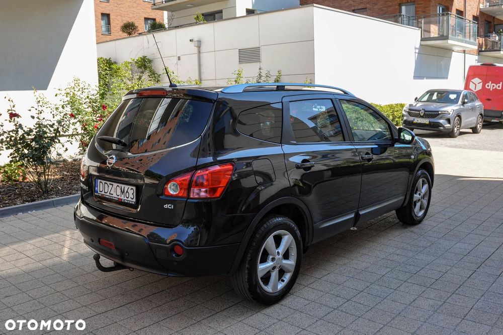 Nissan Qashqai+2 - 4