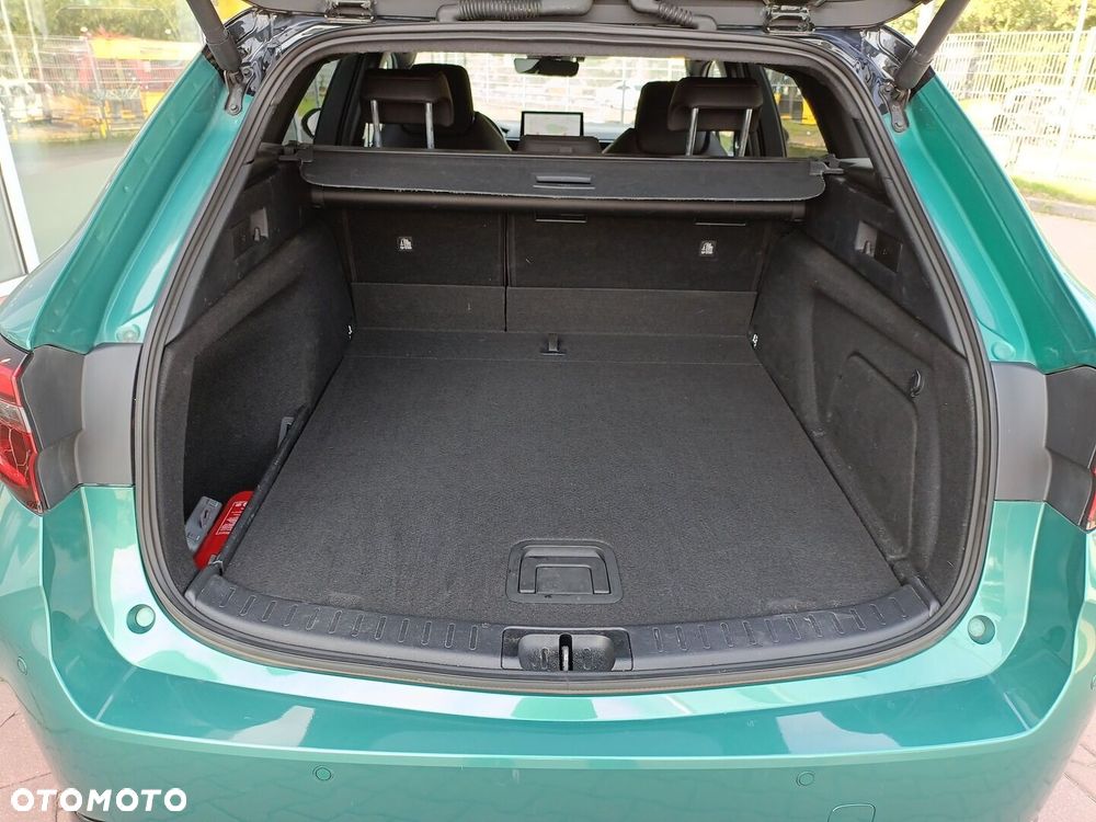 Toyota Corolla 2.0 Hybrid GR Sport Dynamic - 19