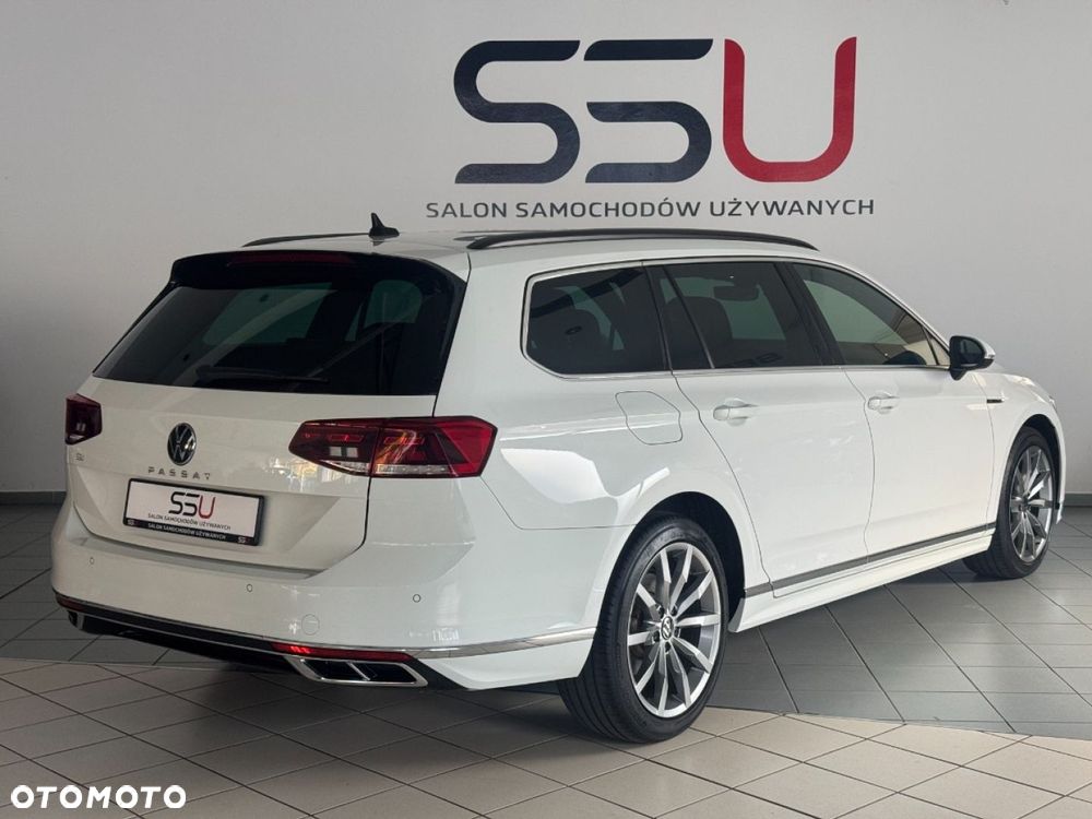 Volkswagen Passat - 15