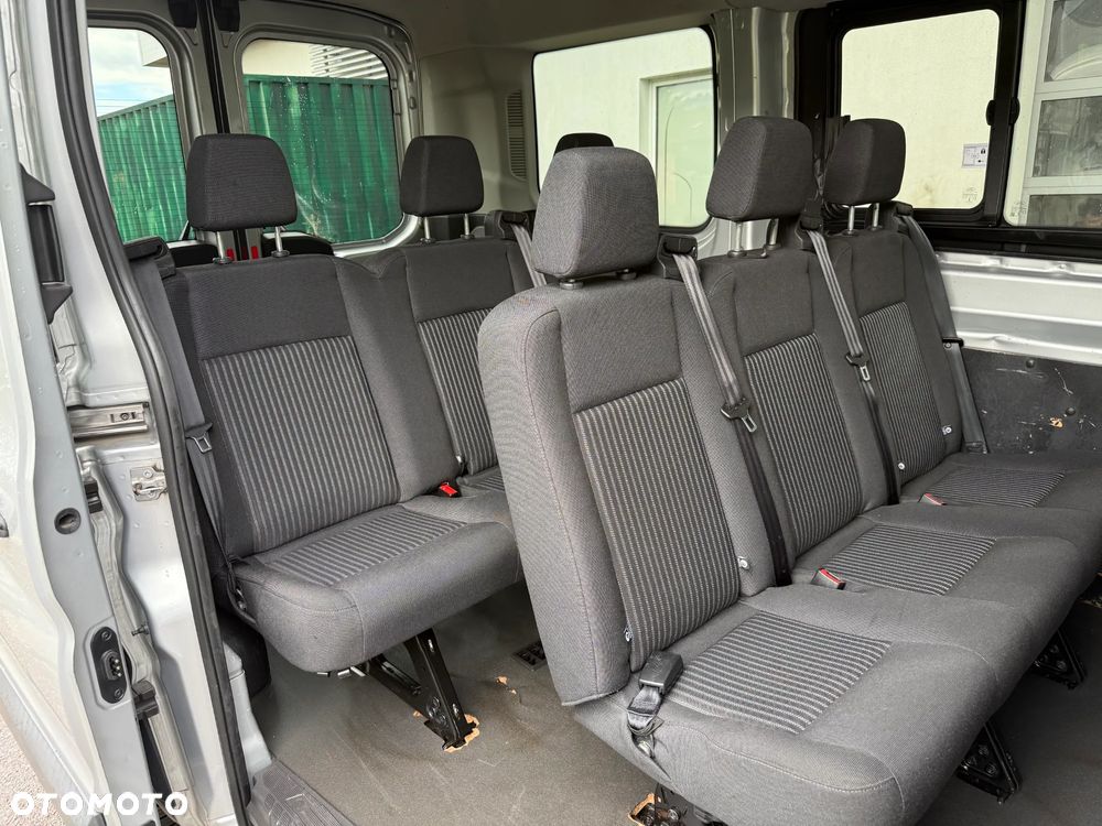 Ford Transit - 30
