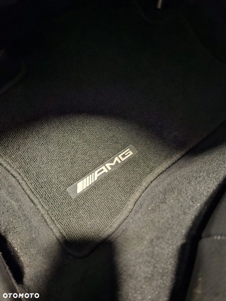 Mercedes-Benz GLC - 11