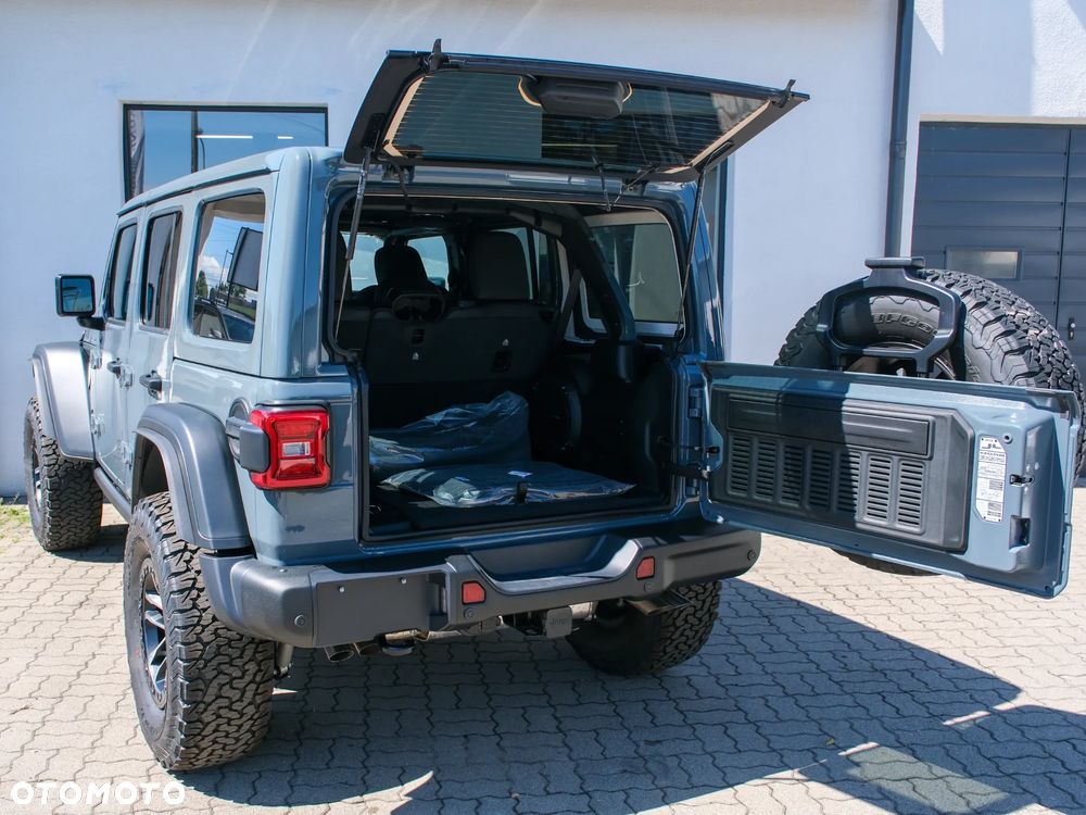 Jeep Wrangler - 10