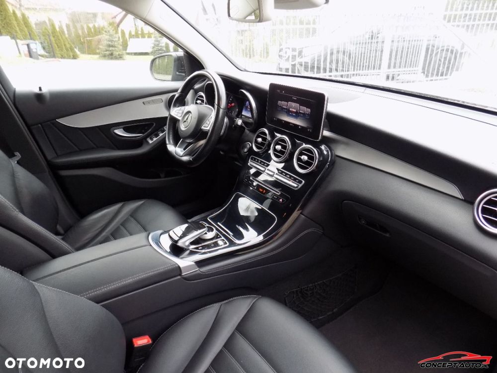 Mercedes-Benz GLC - 23
