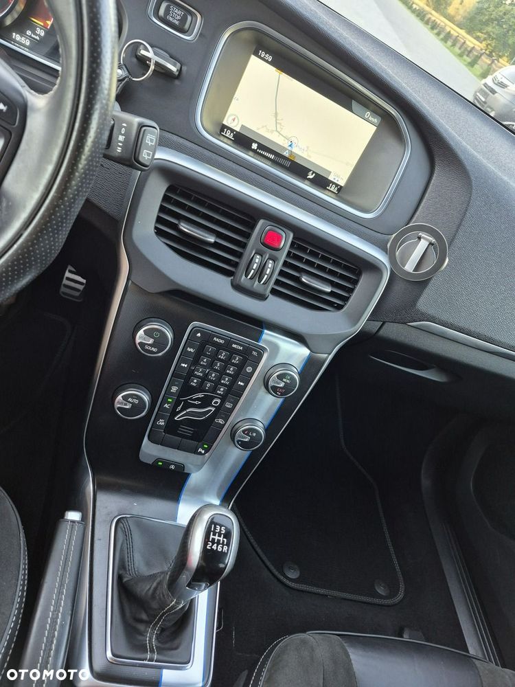 Volvo V40 - 13