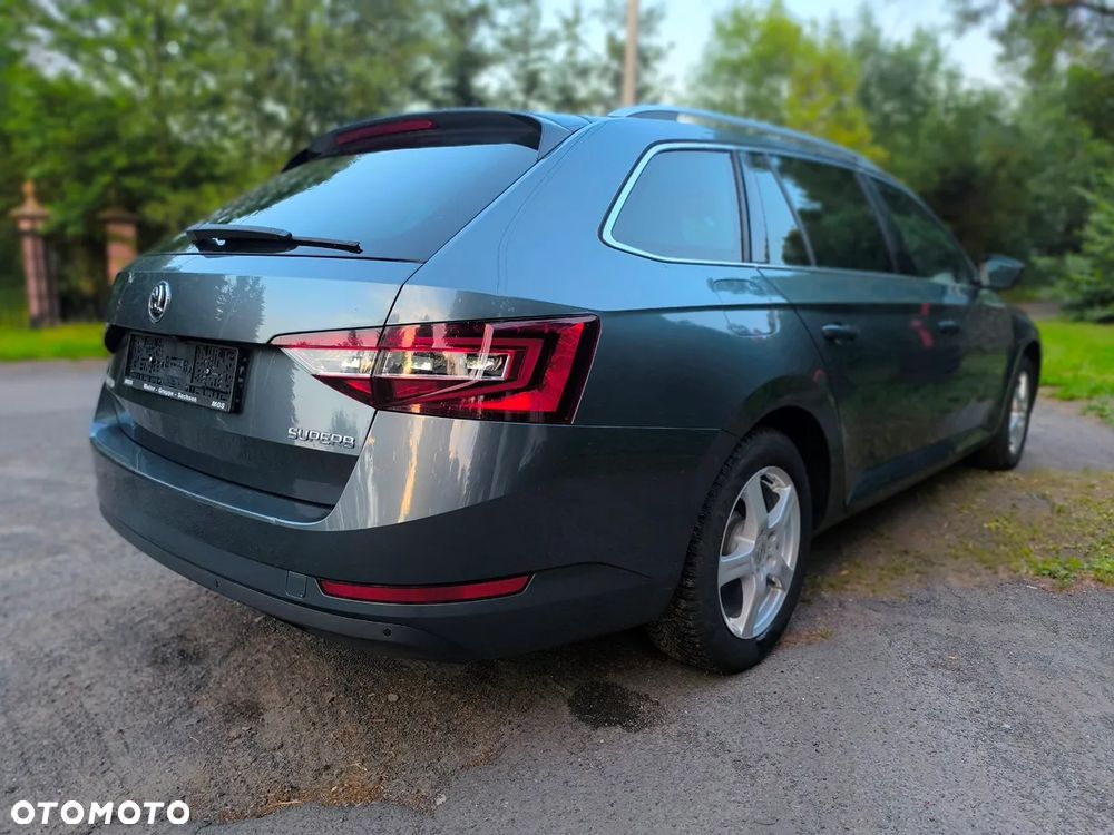 Skoda Superb 2.0 TDI DSG L&K - 1