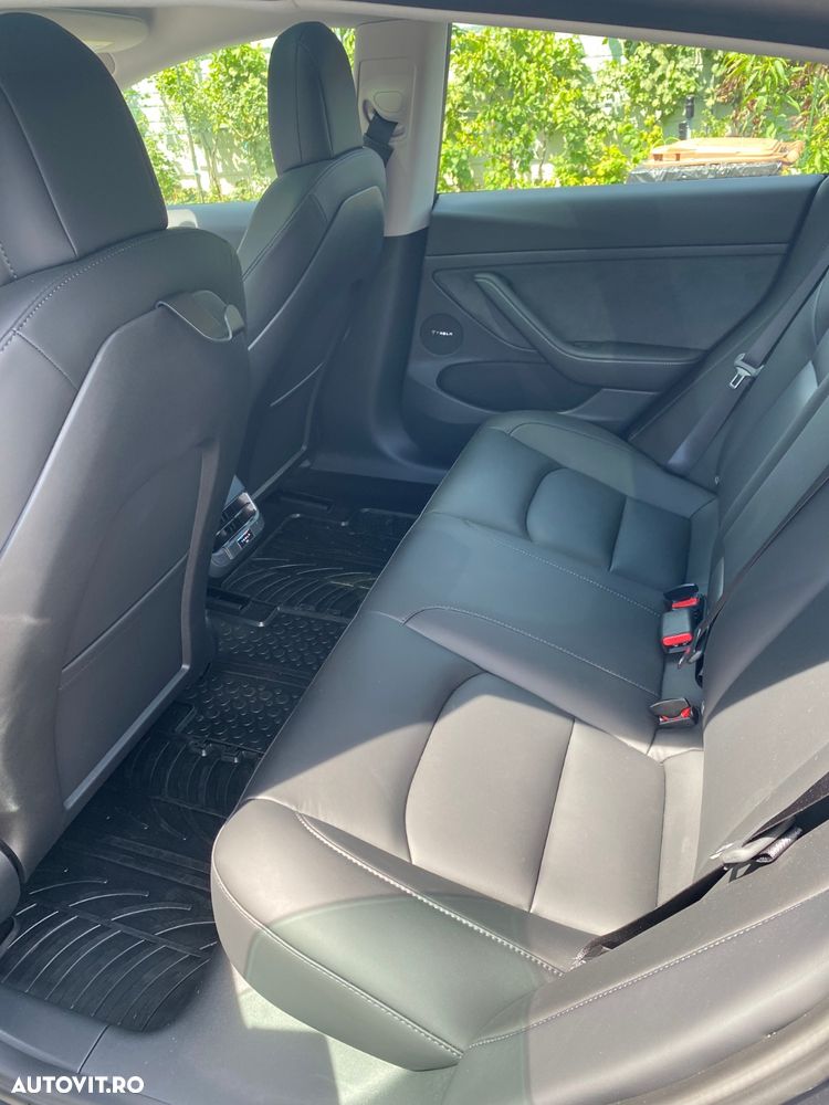 Tesla Model 3 - 18
