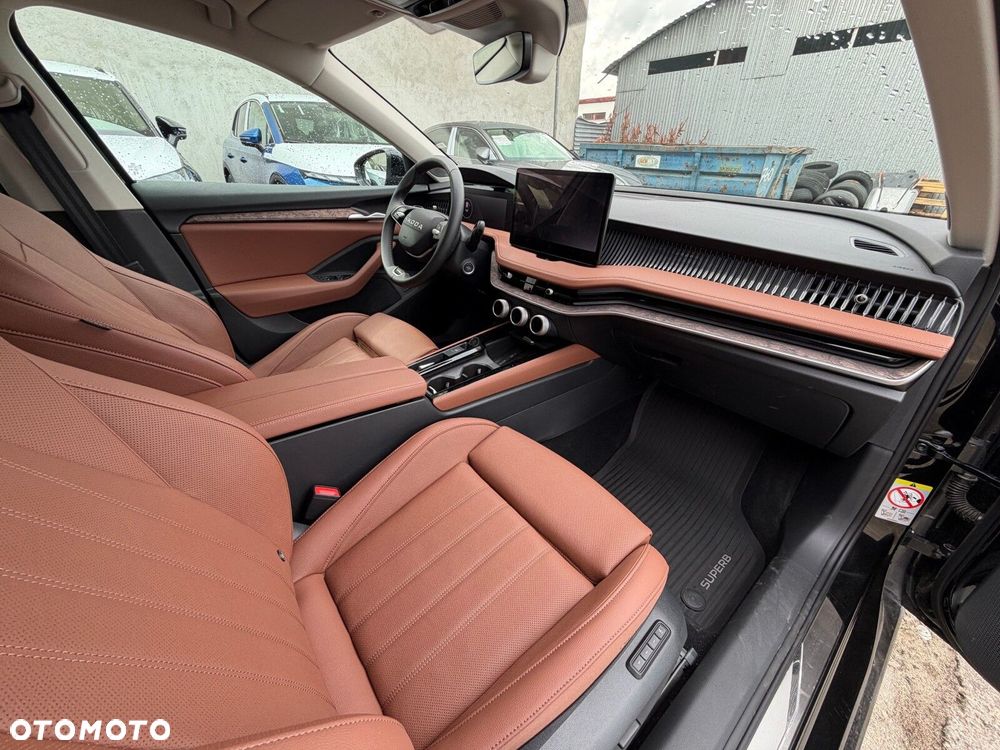 Skoda Superb 2.0 TSI L&K DSG - 20
