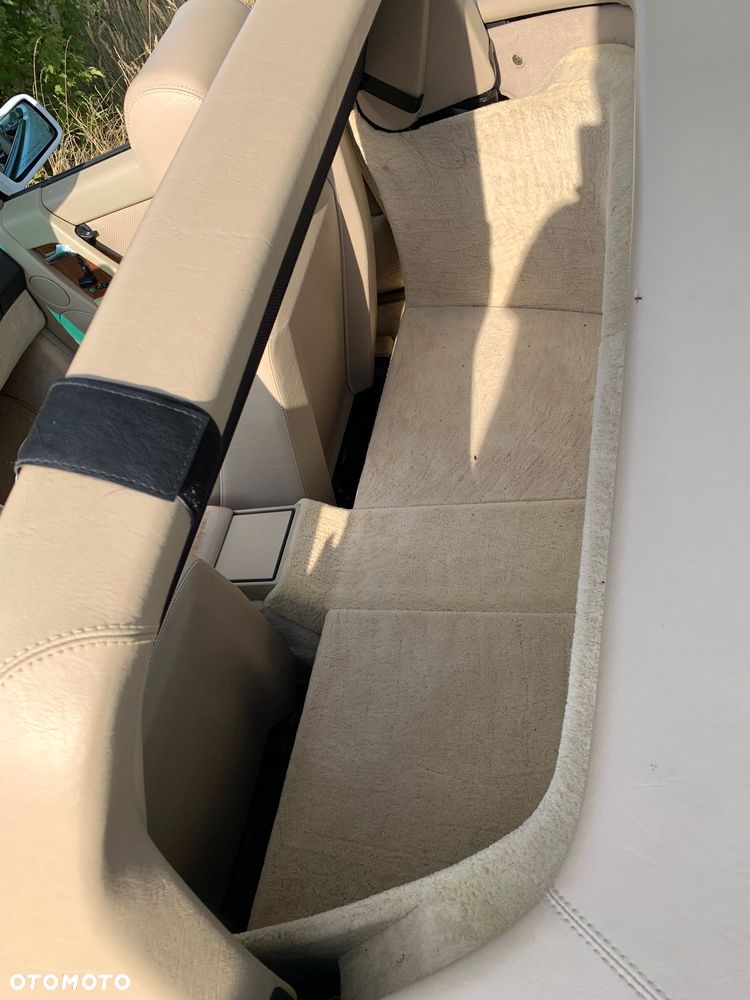 Mercedes-Benz SL - 10