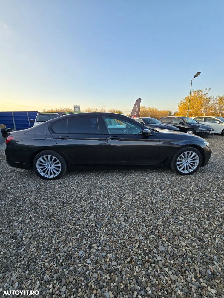 BMW Seria 7 740d xDrive - 9