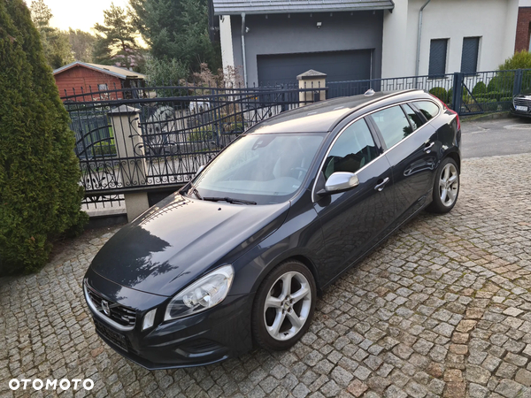 Volvo V60 D3 R-Design