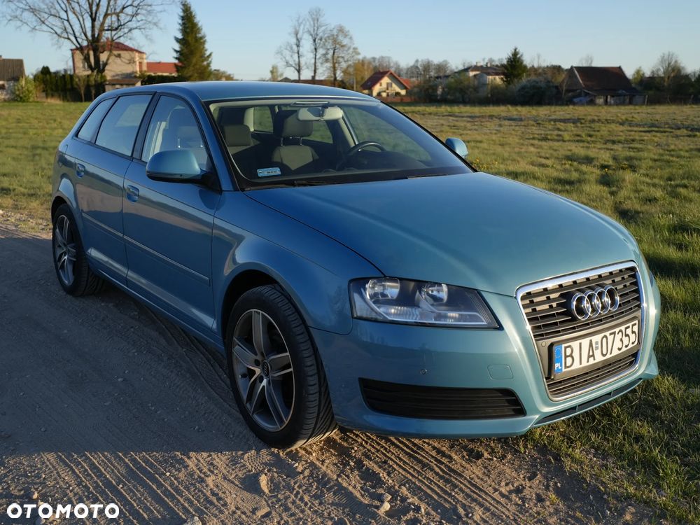 Audi A3 Sportback 1.4 TFSI Attraction - 1