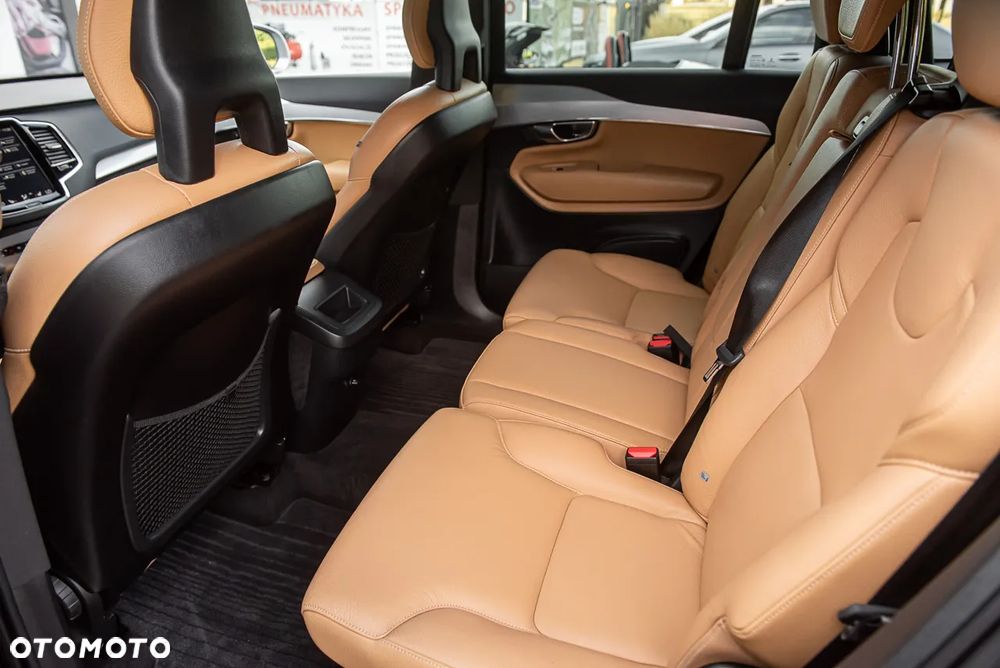 Volvo XC 90 D5 AWD R-Design - 26