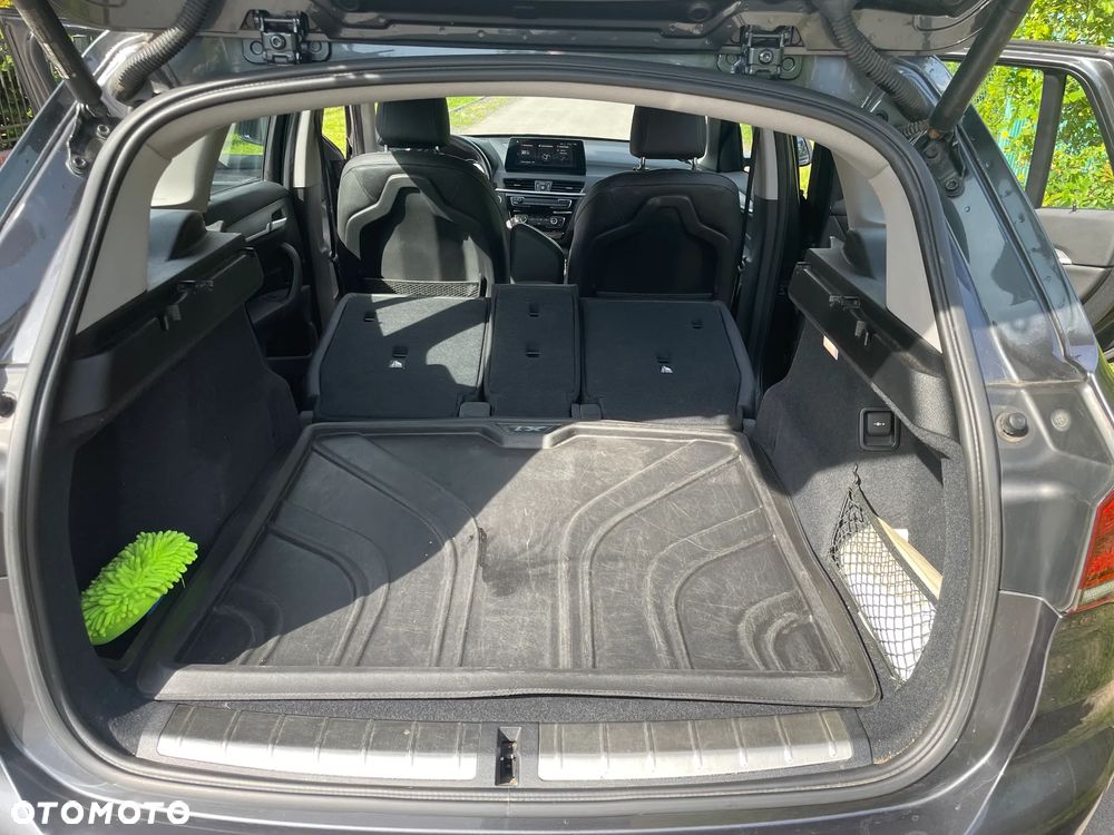 BMW X1 xDrive20i Sport Line - 6