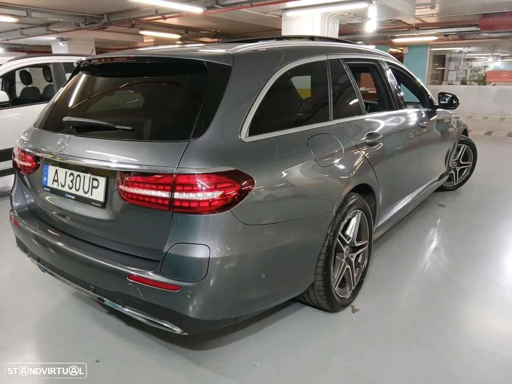Mercedes-Benz E 300 de AMG Line - 3