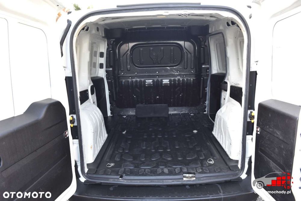 Opel COMBO - 18
