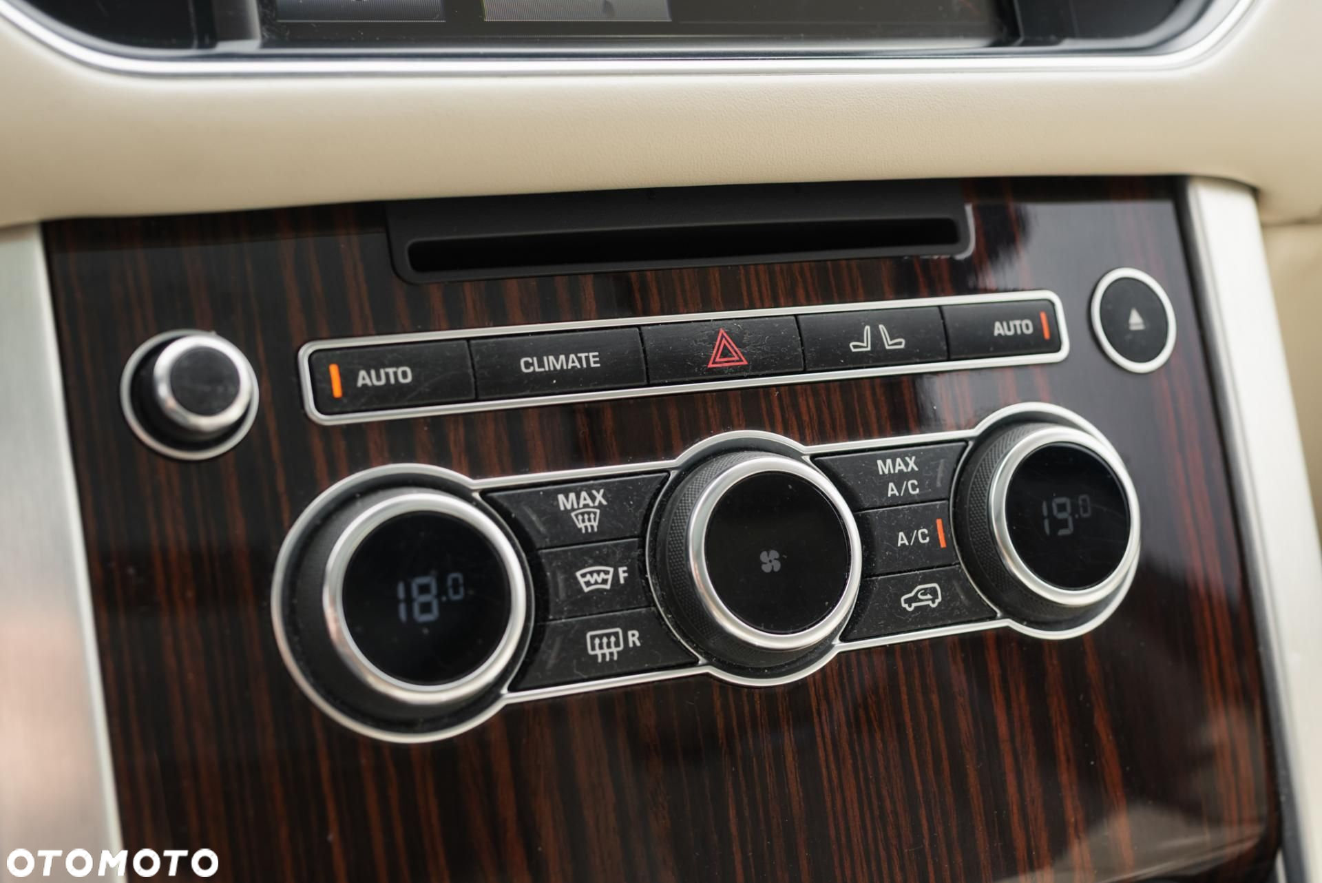 Land Rover Range Rover - 26