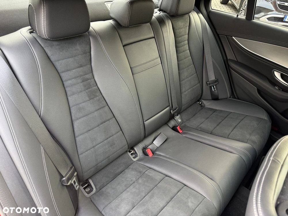 Mercedes-Benz Klasa E 220 d Business Edition - 27