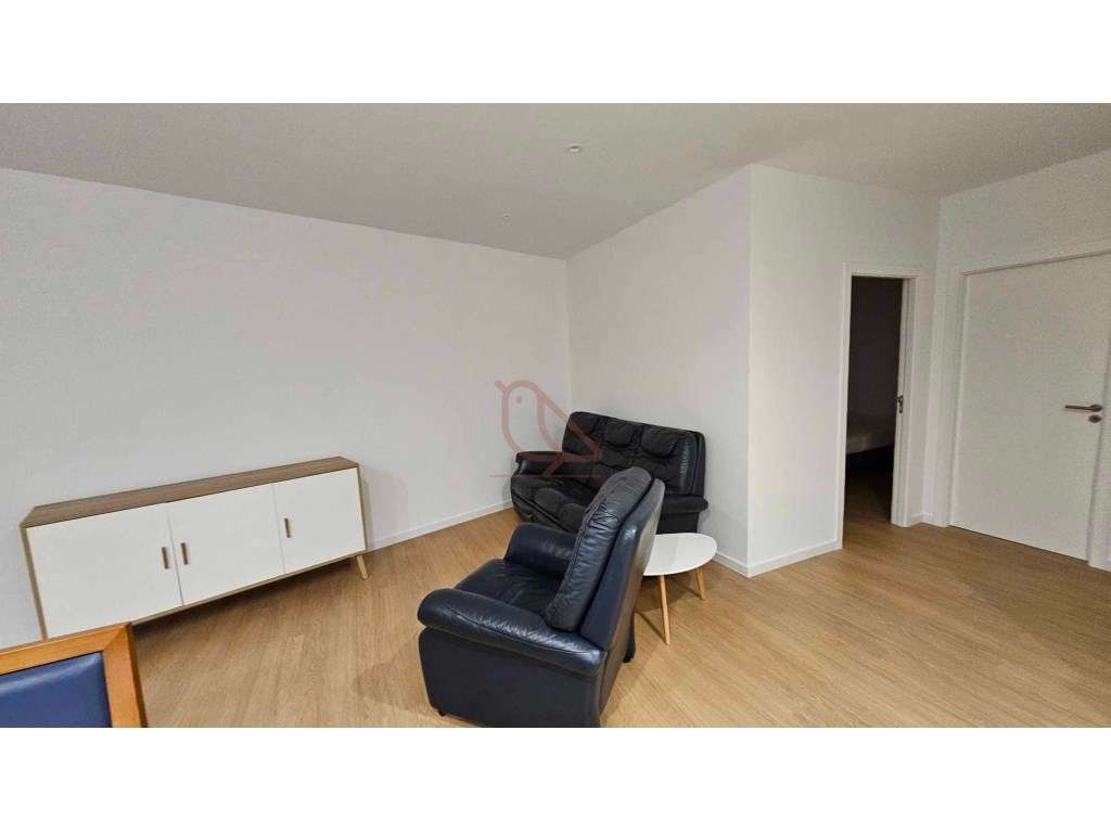 Rés do Chão de moradia T2 totalmente remodelada - Grande imagem: 4/45