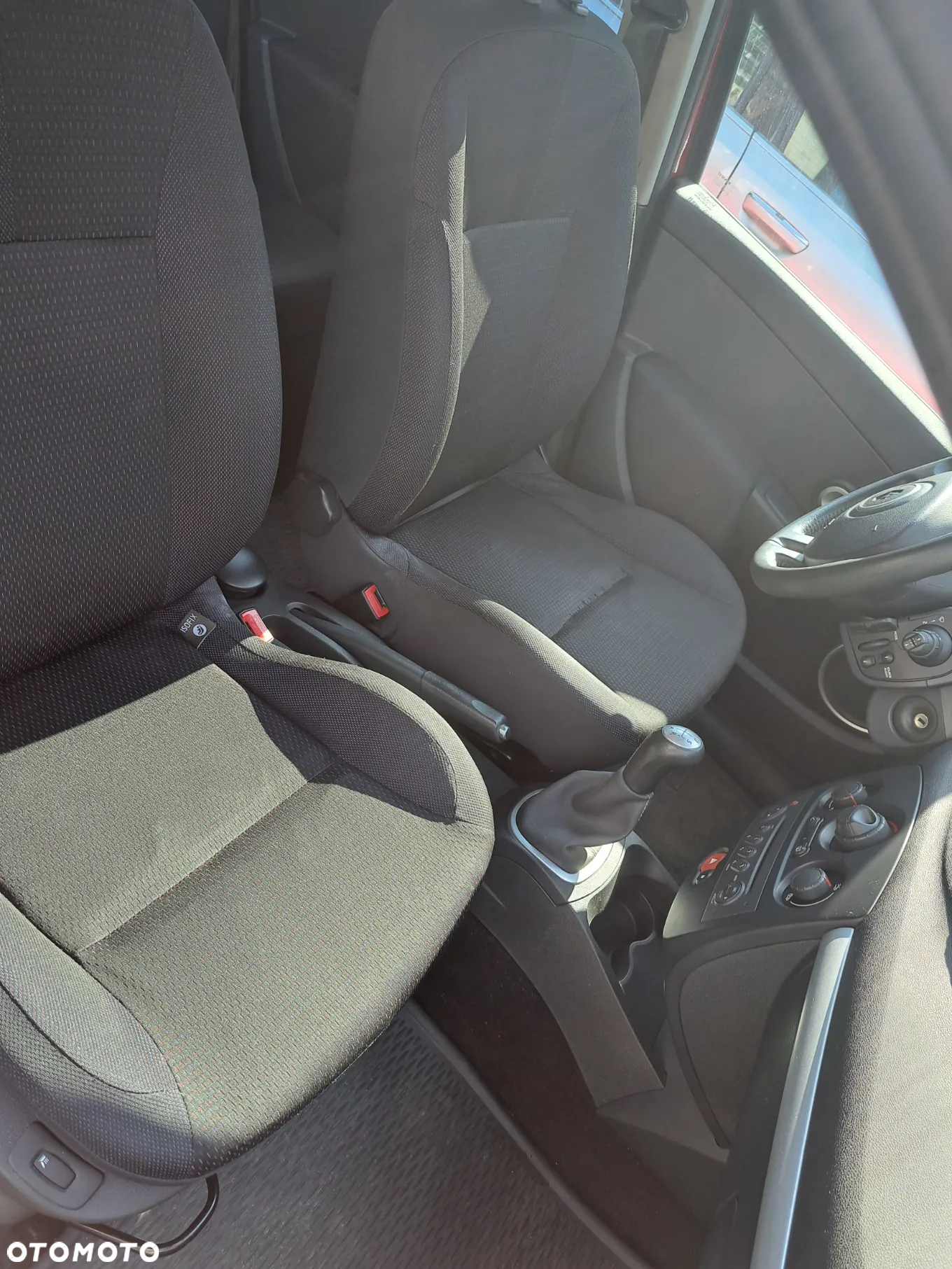 Renault Clio 1.6 16V Expression - 10