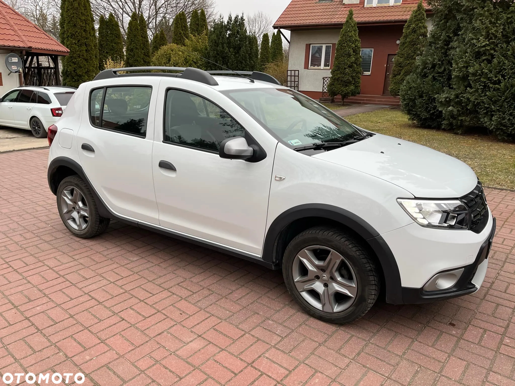 Dacia Sandero 0.9 TCe Laureate S&S - 6