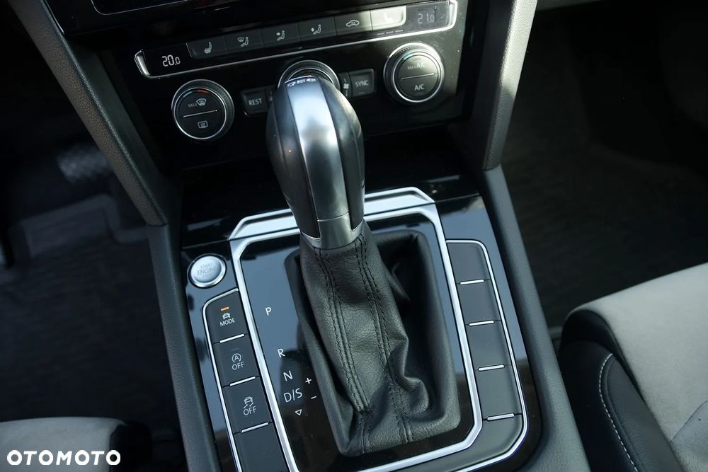 Volkswagen Passat 2.0 TDI BMT SCR 4Mot Highline DSG7 - 33