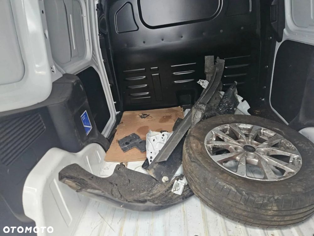 Ford TRANSIT COURIER  1.5 Diesel 2025 - 7