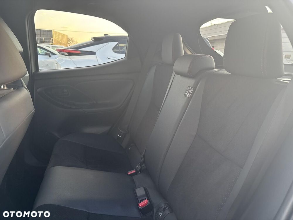 Toyota Yaris Hybrid 1.5 GR Sport - 15