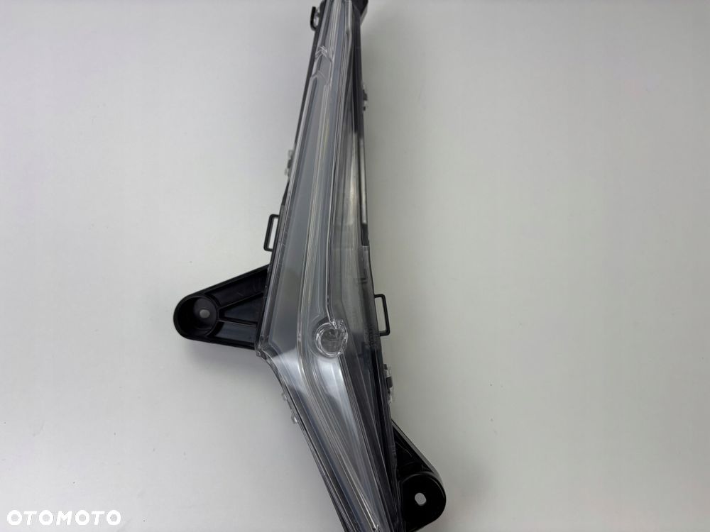 Lampa LED lewy przód Can-Am Maverick R 2024- Oryginał - 4
