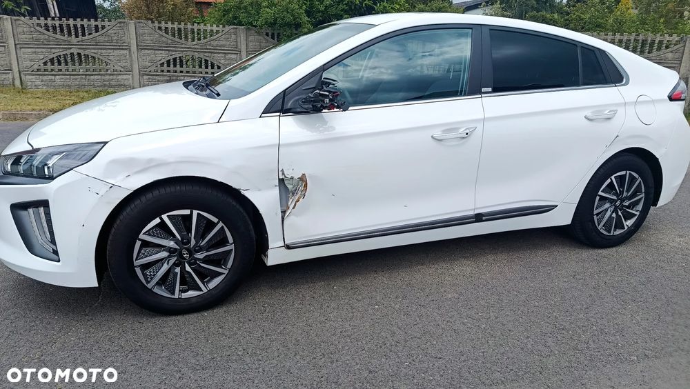 Hyundai IONIQ Advantage - 4