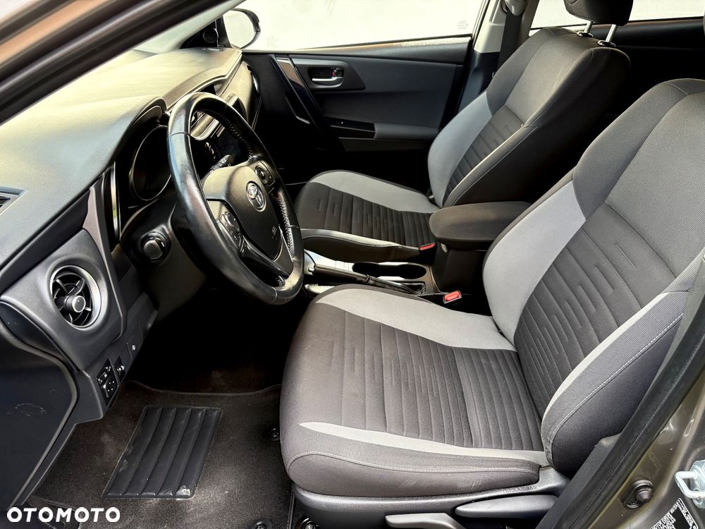 Toyota Auris - 20