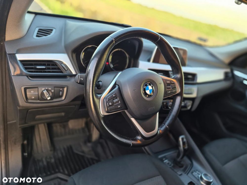 BMW X1 sDrive16d - 26