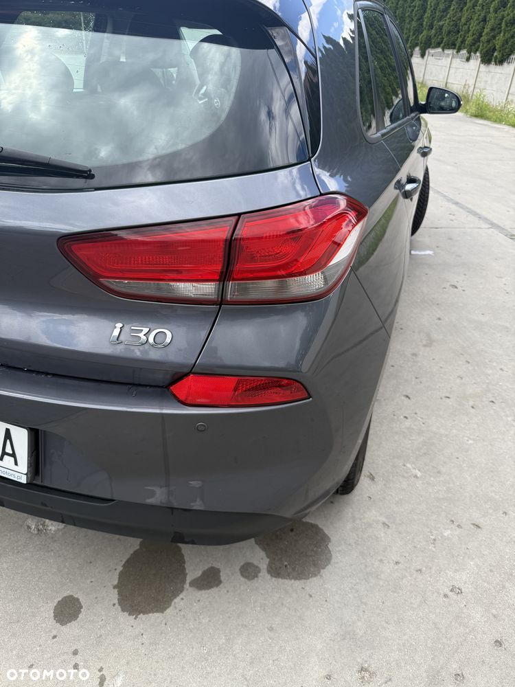 Hyundai i30 1.4 Comfort - 11