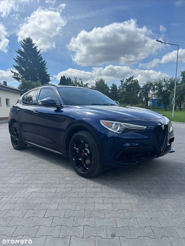 Alfa Romeo Stelvio 2.0 Turbo 16V AT8-Q4 Ti - 3