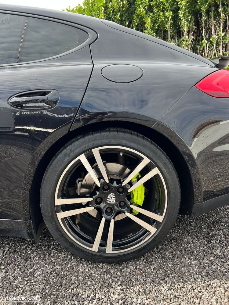 Porsche Panamera - 12