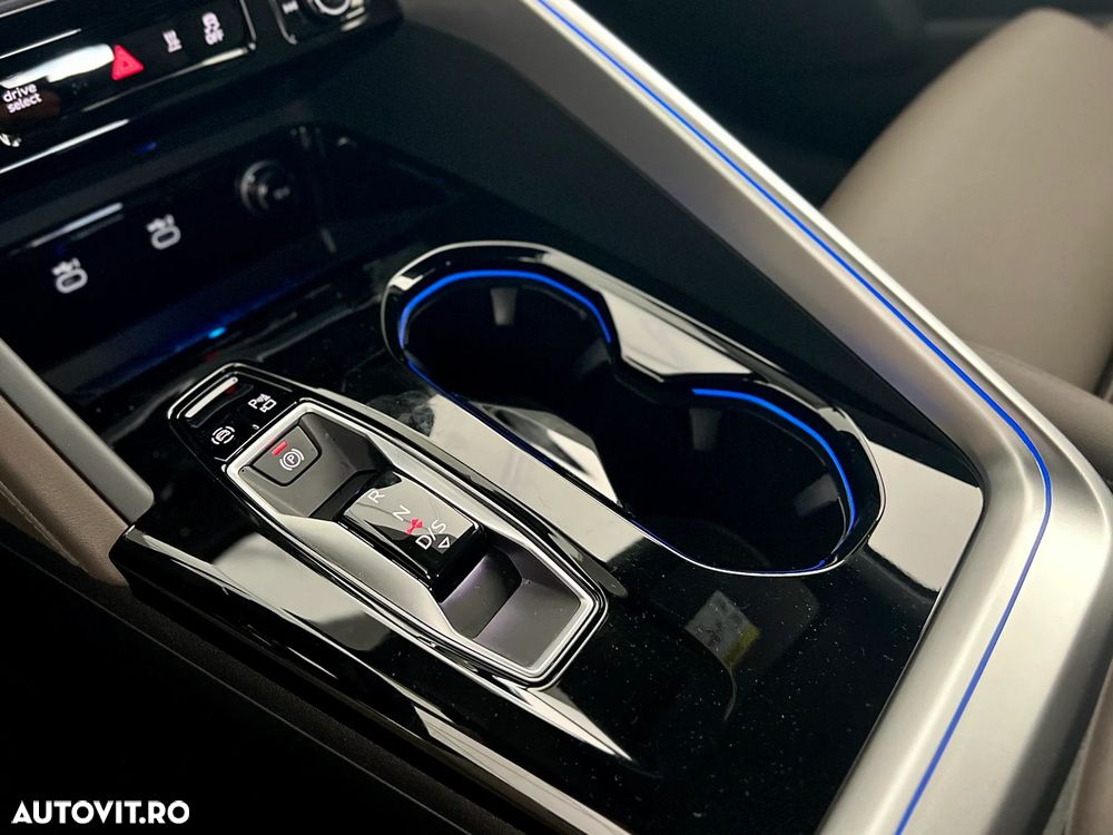 Audi Q5 Sportback - 29