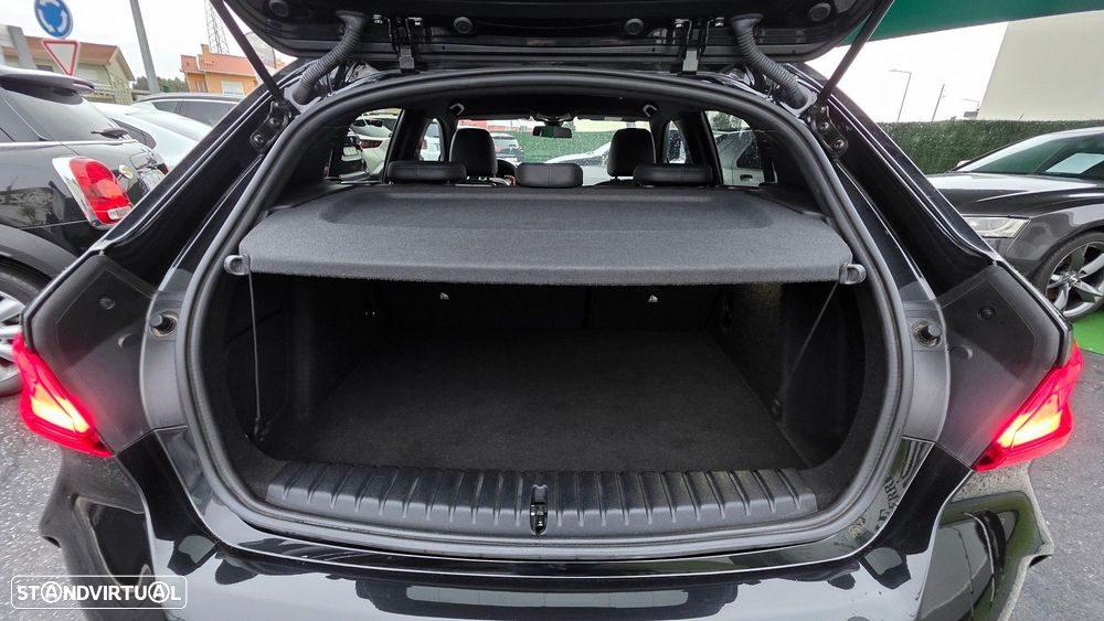 BMW 116 d Pack Desportivo M Auto - 24