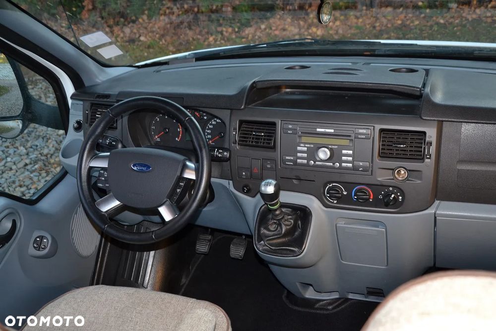 Ford Transit - 9